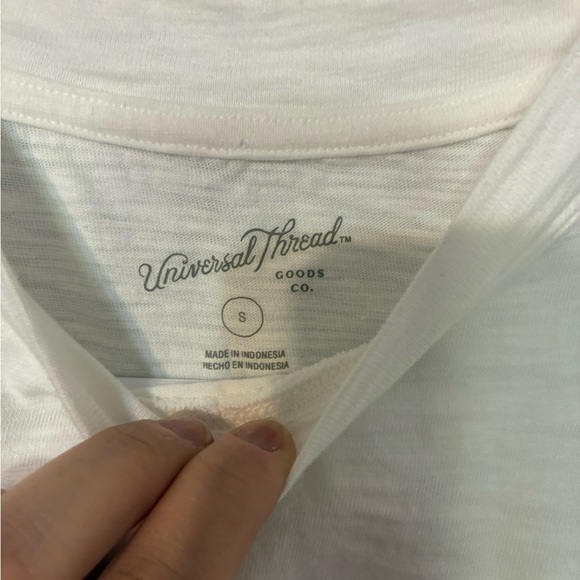 Universal Thread White Muscle Tee - Picture 2 of 3